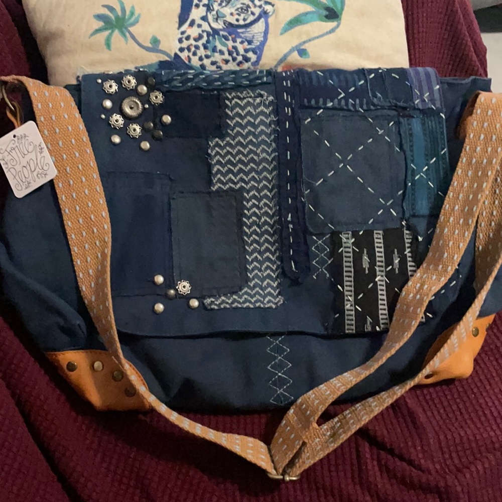 Free people messenger bag